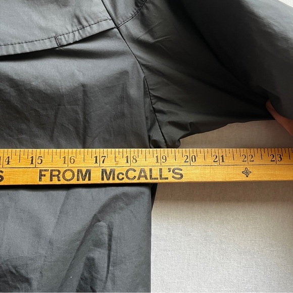 Nike Black Lightweight Hooded Windbreaker Jacket Sz M - Picture 8 of 9